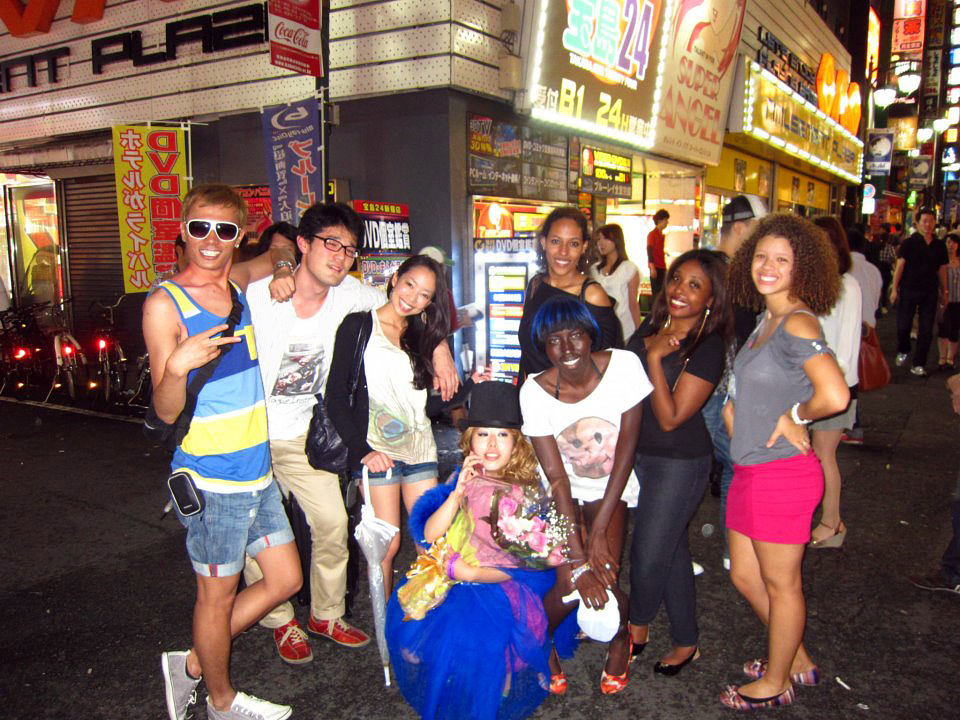 bnewson KCP students party night in Shinjuku.