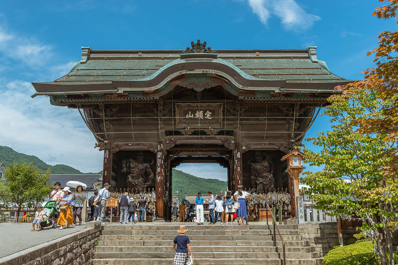 Zenko-ji temple